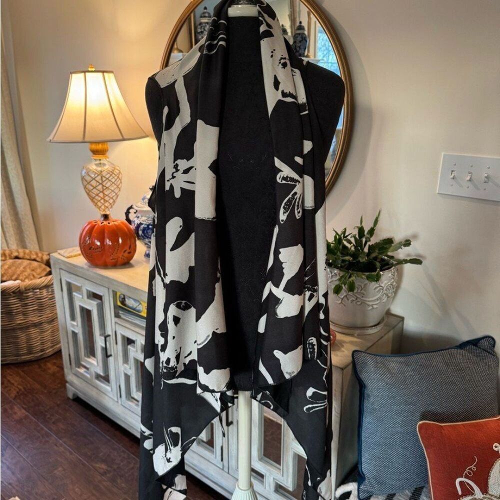 Black and White Floral vest